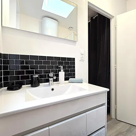 Sublime Cocon Pour Deux - 1 Lit Double - Hypercentre De - Proche Place Nationale